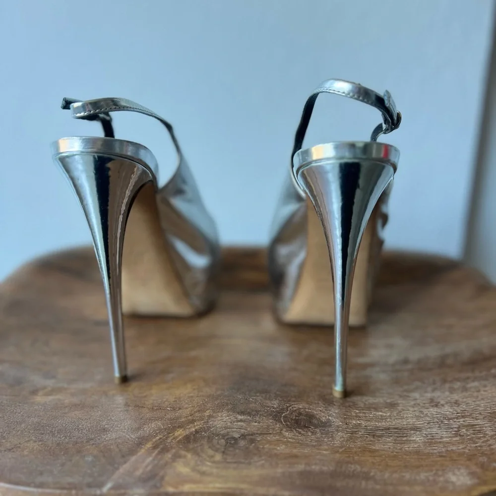 Giuseppe Zanotti Silver Heels with Sleek Design - Picture 6 of 10